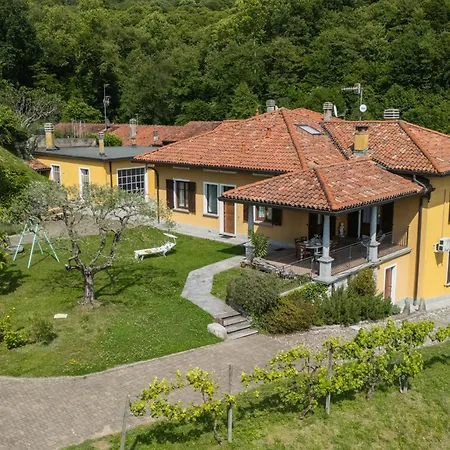 Canturina - Private In A With Exclusive Garden And Free Parking Appartamento