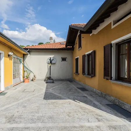 Appartamento Canturina - Private In A With Exclusive Garden And Free Parking *