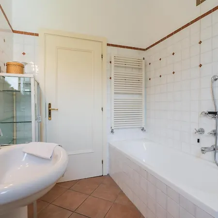 Canturina - Private In A With Exclusive Garden And Free Parking *